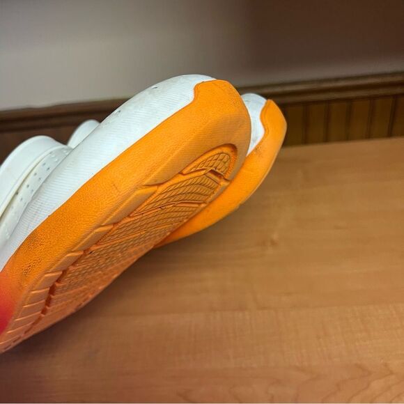 LiteRide™ Graphic Clog Men’s Sz 11
Item #CR-205070-127-WHITE-ORANGE - Picture 13 of 15